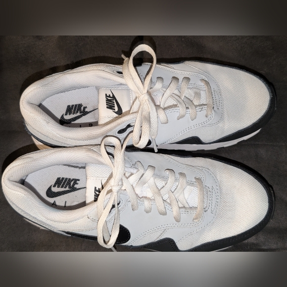 Nike Air Max Black Sz 6 - Picture 2 of 3